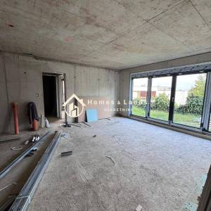 Zagreb,Remete,4-S stan 116m2(S1) s velikim vrtom,parkingom i GPM