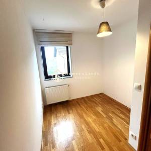 Zagreb,Sesvetski Kraljevec,3-S stan 61,45m2 s spremištem i parkingom