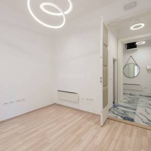 Zakup, Rijeka, Centar, luksuzni poslovni prostor, u zgradi