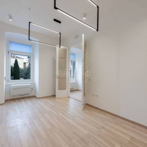 Zakup, Rijeka, Centar, luksuzni poslovni prostor, u zgradi