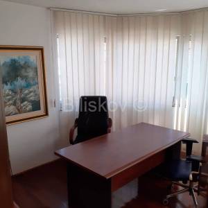 Zakup, Solin centar uredi