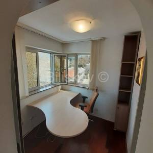 Zakup, Solin centar uredi