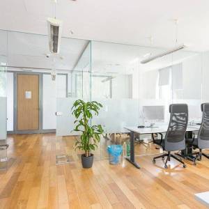 Zakup-Split: prostor površine 100m2 na 1. katu poslovne zgrade