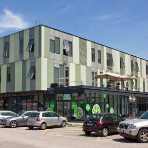 Zakup-Split: prostor površine 100m2 na 1. katu poslovne zgrade