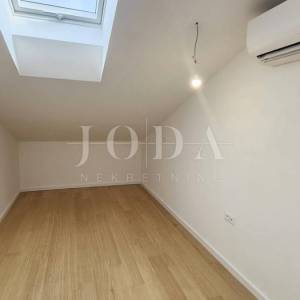 Zamet - dvosobni stan u novogradnji