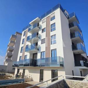 Zamet - dvosobni stan u novogradnji