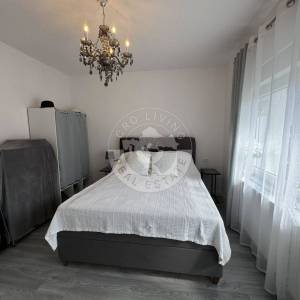 Zaprešić, Samostojeća kuća 310 m2, na površini od 1830 m2, sa gospodarskim prostorom