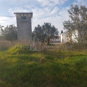 ŽDRELAC - GRAĐEVINSKI TEREN 922m2