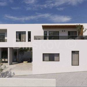 Zemljište s pravomoćnim dozvolom za izgradnju luksuzne vile