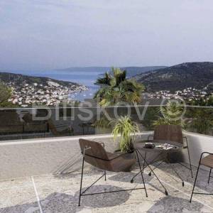 Zemljište s pravomoćnim dozvolom za izgradnju luksuzne vile