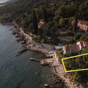 Zemljište u Platu / PRVI RED UZ MORE