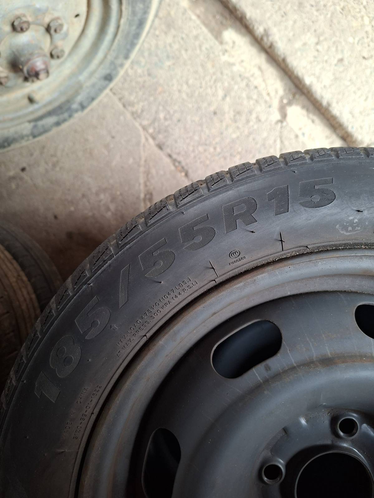 Zimske gume s felgama