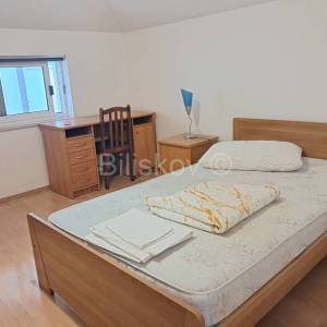 Žnjan Split najam 3 sobe parking