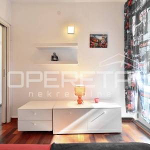 Žnjan, trosoban stan 101 m² s terasama i garažom