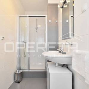 Žnjan, trosoban stan 101 m² s terasama i garažom