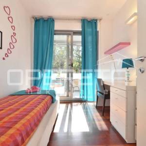 Žnjan, trosoban stan 101 m² s terasama i garažom