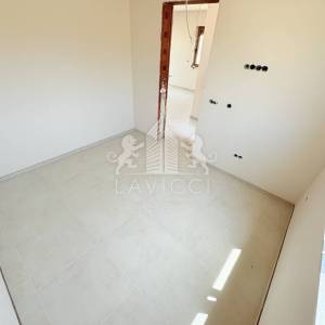 1-soban apartman s vrtom u novogradnji-Nin