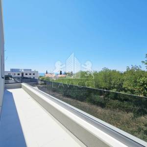 2-soban apartman s krovnom terasom *PRILIKA*-Privlaka, Zadar