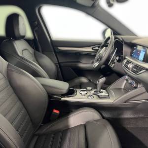 Alfa Romeo Stelvio 2.2 MJET Q4 Veloce - 3 godine jamstva