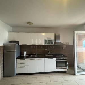 Apartman 200m od mora na Pagu