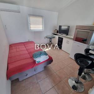 Apartman 25 m2 – Vir *Blizina mora* (ID-2463/E)