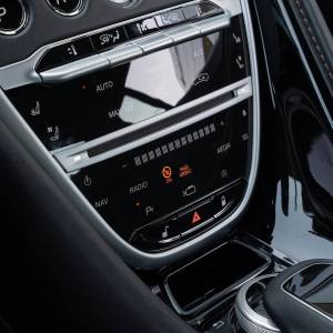 Aston Martin DBS Superleggera - 3 godine jamstva