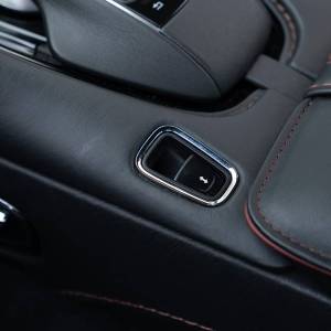 Aston Martin DBS Superleggera - 3 godine jamstva