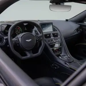 Aston Martin DBS Superleggera 5.2 V12 - 3 godine jamstva