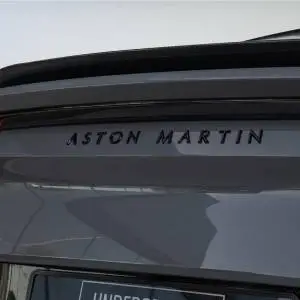 Aston Martin DBS Superleggera 5.2 V12 - 3 godine jamstva