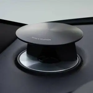 Aston Martin DBS Superleggera 5.2 V12 - 3 godine jamstva