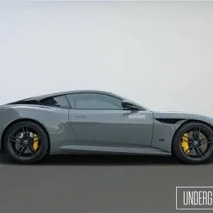 Aston Martin DBS Superleggera 5.2 V12 - 3 godine jamstva