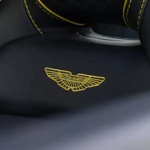 Aston Martin DBS Superleggera 5.2 V12 - 3 godine jamstva