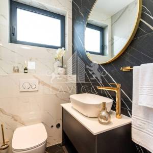 Atraktivna moderna villa s bazenom i jacuzzijem - Privlaka, Zadar