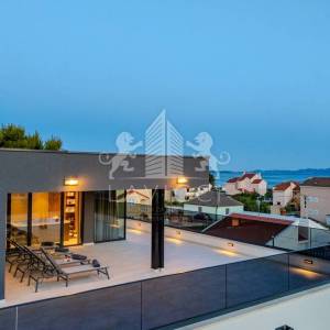 Atraktivna moderna villa s bazenom i jacuzzijem - Privlaka, Zadar