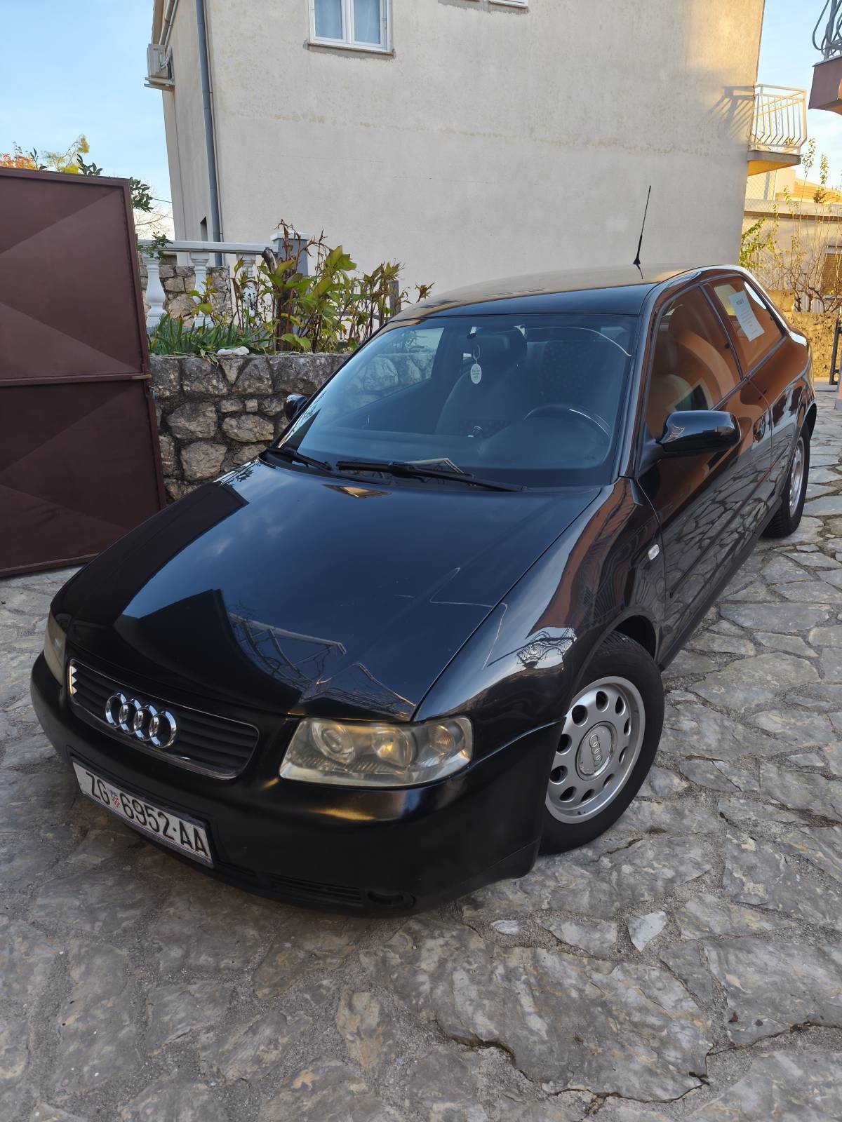 Audi 1.8 cool 2001 održavan