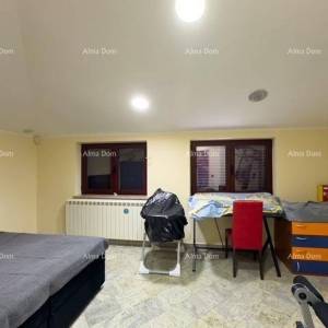 Bale: Prostrana vila s bazenom i kućom za goste