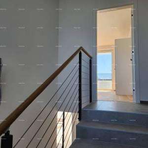 Banjole – Nova samostojeća kuća, potpuno namještena i odmah useljiva