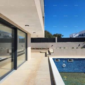 Banjole – Nova samostojeća kuća, potpuno namještena i odmah useljiva