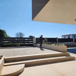 Banjole – Nova samostojeća kuća, potpuno namještena i odmah useljiva