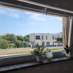 Banjole! Trosoban stan u novogradnji!  5 minuta do mora i Marine.