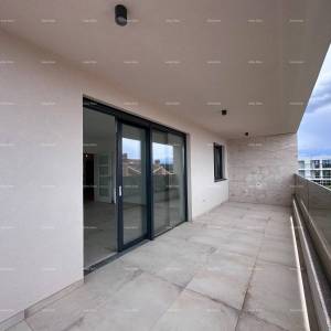 Banjole! Trosoban stan u novogradnji!  5 minuta do mora i Marine.