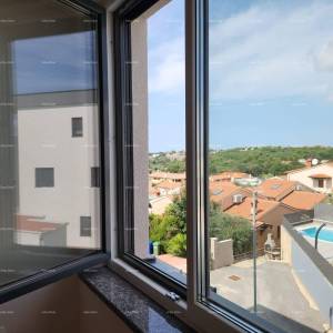 Banjole! Trosoban stan u novogradnji!  5 minuta do mora i Marine.