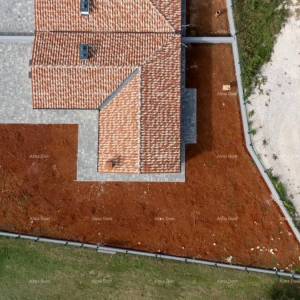 BARBAN, KOŽLJANI - Novogradnja / Dupleks, desni dio. Ekolloško mjesto