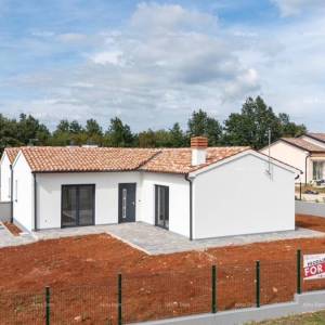 BARBAN, KOŽLJANI - Novogradnja / Dupleks, desni dio. Ekolloško mjesto