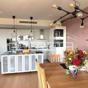 Bel etage, luksuzan stan za dugoročan najam