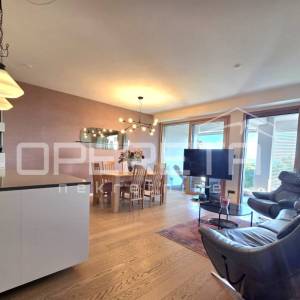 Bel etage, luksuzan stan za dugoročan najam