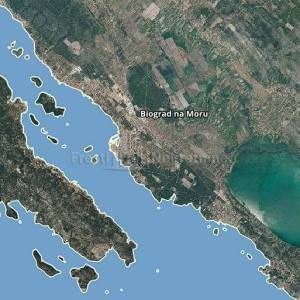 BIOGRAD NA MORU - ATRAKTIVNO GRAĐEVINSKO ZEMLJIŠTE 1051 m2