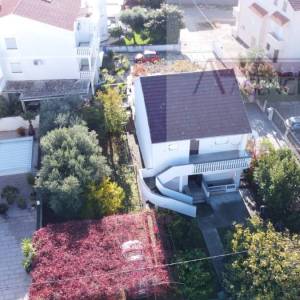 Biograd na moru kuća 200 m2 + okućnica - novo u ponudi