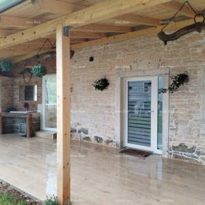 Blizina Barbana.  Kuća s bazenom i sportskim sadržajima