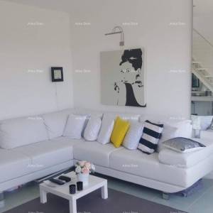 Blizina Novigrada, moderan penthouse u Maredi!